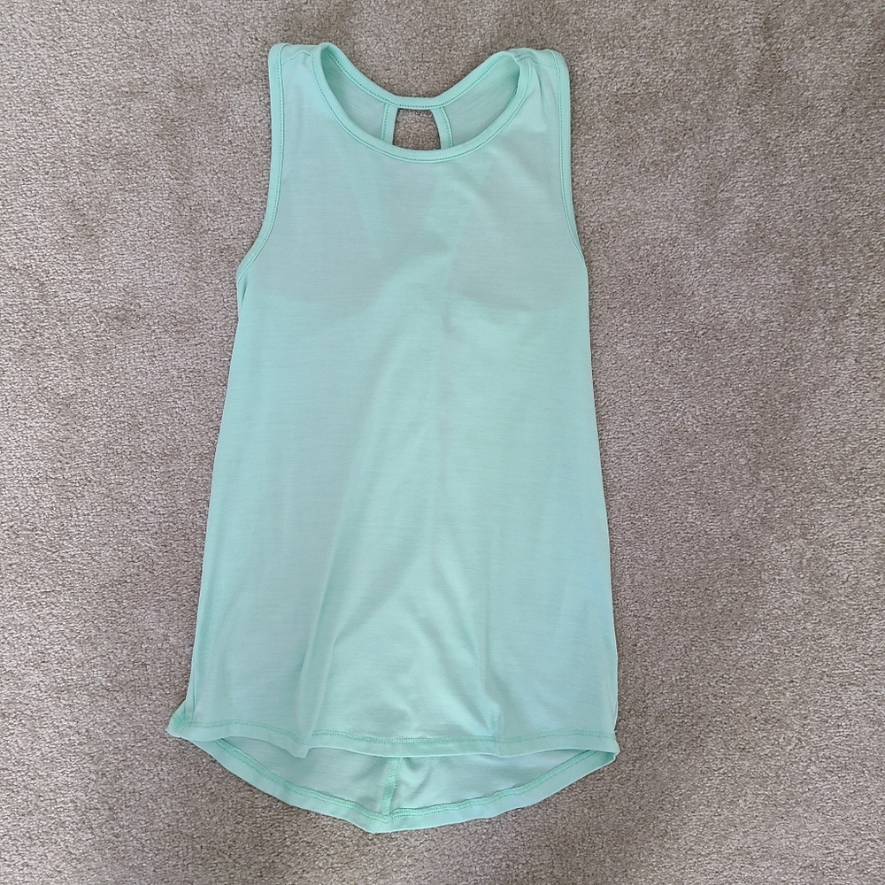 All in motion tank youth size 7/8